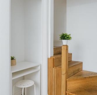 Seven Sisters Bed & Breakfast | Shalom Stay London