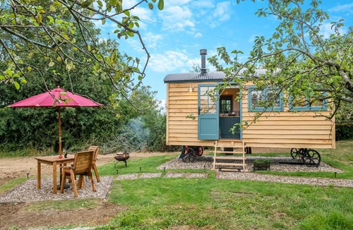 North Weald House | Shepherd's Retreat