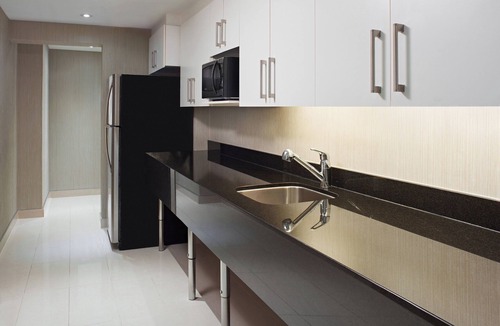 Richmond Hill Hotel | Sheraton Parkway Toronto North Hotel & Suites