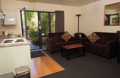 Sherborne Street Apartment | Sherborne Motor Lodge