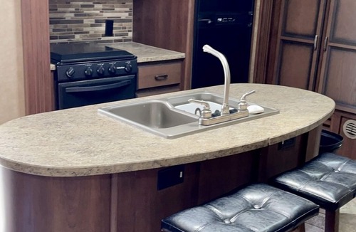 Sherkston RV Rental | Sherkston Shores Resort Sunset at Beachview