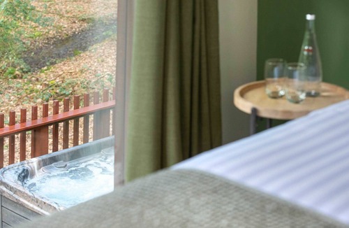 Clipstone Cabin | Sherwood Forest Golden Oak, Edwinstowe