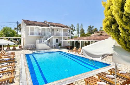 Sidari Villa | Sidari Beach Villa with private pool by DadoVillas