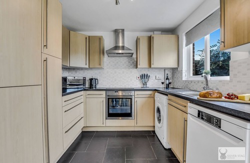 Whitwick House | Silver Stag Properties, Spacious 3 Story House