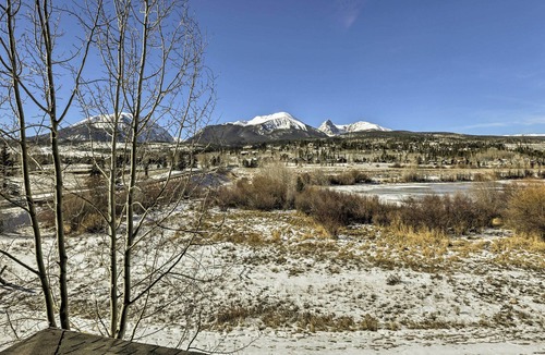 Three Peaks House | Silverthorne Townhome w/Hot Tub & Mountain Views!