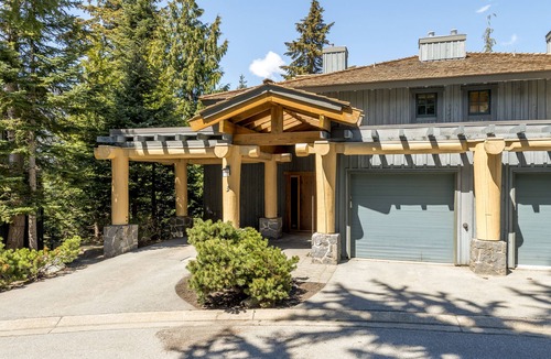 Nordic Estates House | Ski-In/Ski-Out Luxury Home on Whistler Mountain