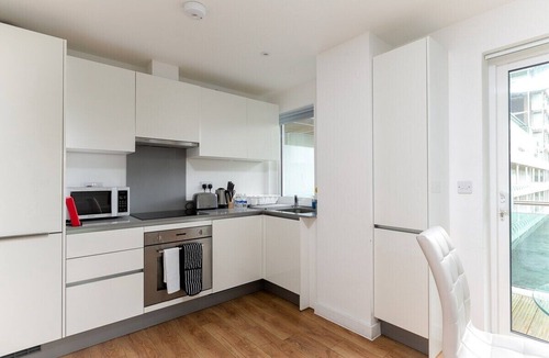 Grange Apartment | Skyvillion - Tower Point Enfield 1Bed With Parking & Balcony