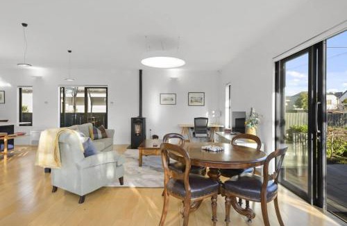 Edgeware House | Small Sustainable House