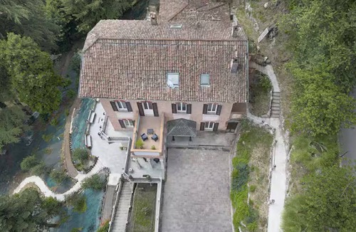 Albavilla Apartment | Sole Apartment - Historic Villa, Lake Como