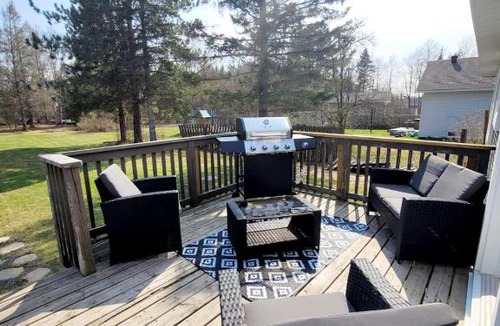 Algoma District House | SooVilla 4 Bedroom Dream