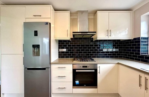 Bicester House | Spacious 3 double bedroomed house in Bicester