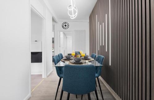 Harringay Apartment | Spacious 3BR 2Bath Flat Sleeps 7 in Finsbury Park