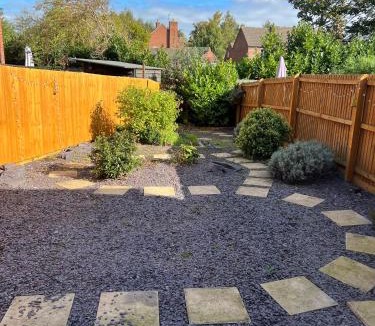 Loughborough House | Spacious 3BR House Parking Garden Sleeps 6