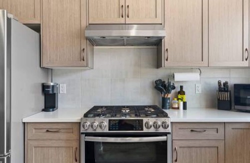 Southeast Calgary House | Spacious 4BR 3BA w/AC in Quiet SE Neighbourhood