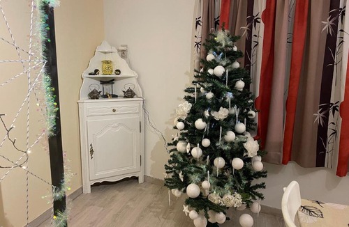 Roux Apartment | Spacious apartment in Charleroi 100 m² with parking 5 ppl