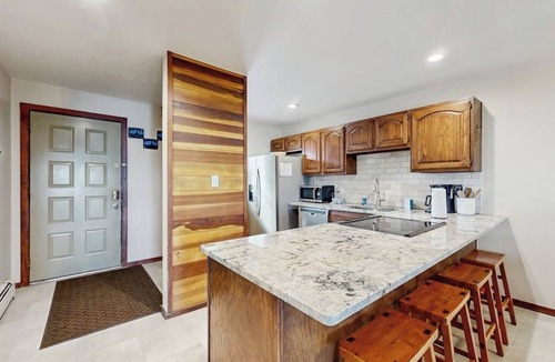 Wildernest Condo | Spacious condo with shared pool & hot tub - great location
