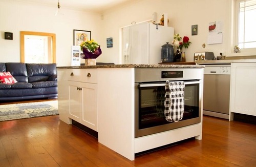 Martinborough House | Spacious Home - a place for up to 12 family, friends or colleagues to gather.