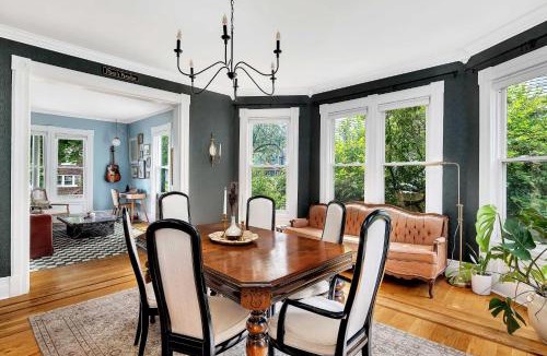 Troy House | Spacious Home w/Yard & Patio, 2 Mi to Dtwn Troy