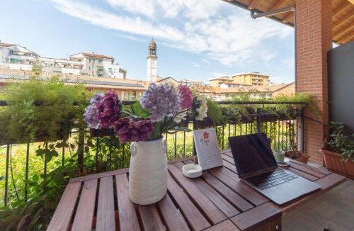 Greco Apartment | Spacious & Stylish 1-Bedroom Apartment with terrace
