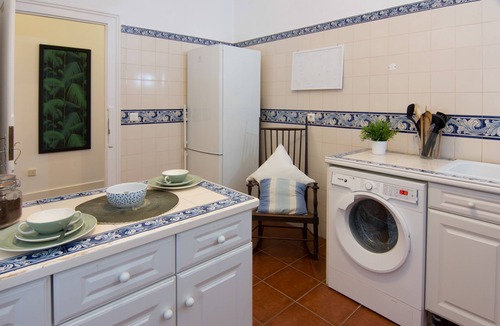 Santos Apartment | Spacious, Traditional in Historic Lisbon, with air-conditined & central heating
