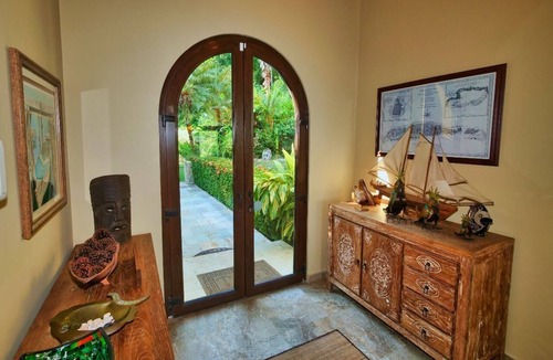 Antoneys Cay House | Spectacular Hilltop Rental for 6 w/Private Beach, Mountain & Sea Views.