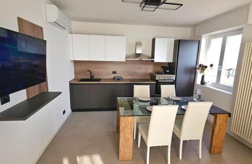 Aurogna Apartment | Spettacolare Vista Lago e Giardino Privato