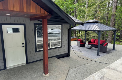 Port Alberni Cabin | Sproat lake Cabin