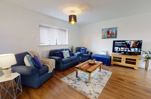 Peterborough Apartment | SRK Accommodation - Stunning Luxury Apartment with Free Parking