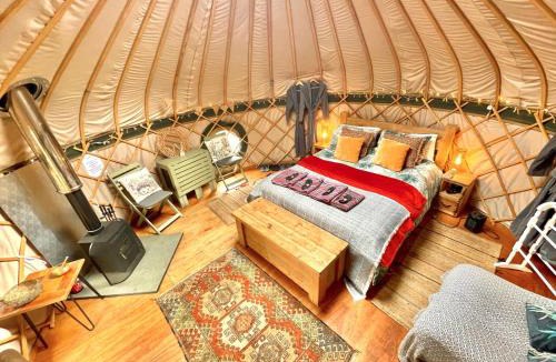 Stamford Other | Stamford Meadows Glamping with Private Hot Tubs
