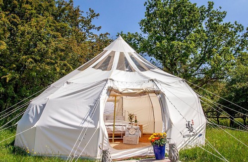 Loughborough Cabin | Star Gazing Bell Tent Farm Stay
