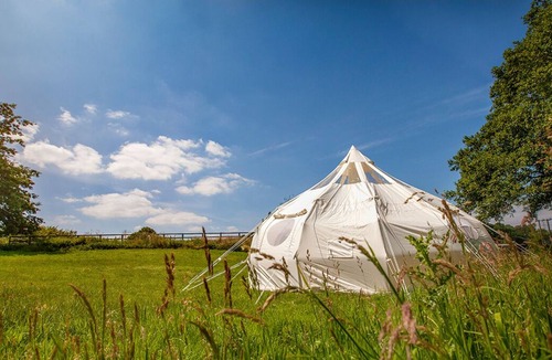 Loughborough Cabin | Star Gazing Bell Tent Farm Stay