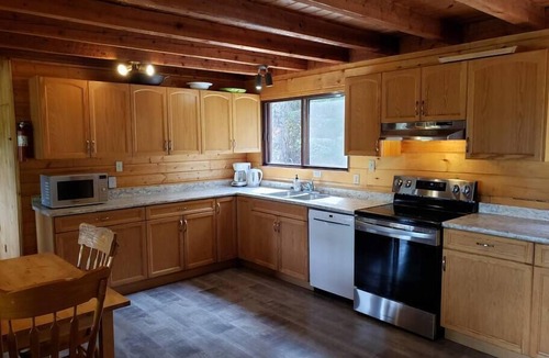 Blaeberry House | Stay Golden - Harnett House