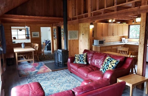 Blaeberry House | Stay Golden - Harnett House