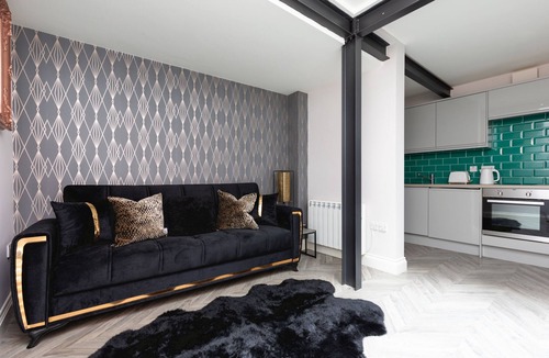 Heybridge Apartment | Staycations Maldon Suites