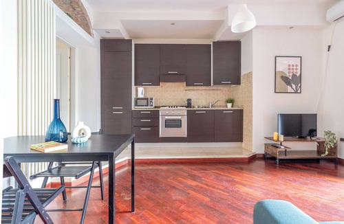 Loreto Apartment | [Stazione Centrale-Loreto] Comodo bilocale