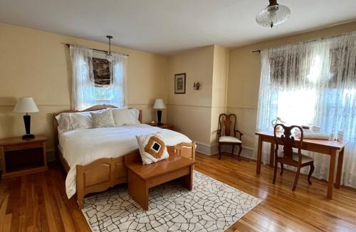 South Central Bed & Breakfast | Stirling House