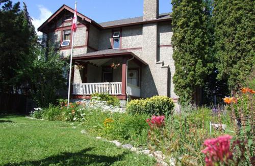 South Central Bed & Breakfast | Stirling House