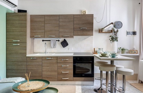 Rivoltella Apartment | Studio Apartment 'Il Sire - Casa Vacanza' with Private Terrace, Wi-Fi and Air Conditioning