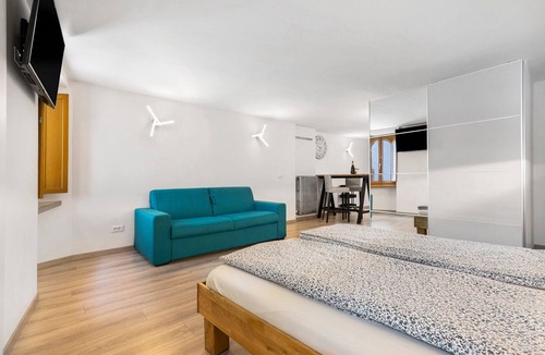 Pieve House | Studio Apartment 'Casa Ciarii 1' with Mountain View, Balcony and Wi-Fi