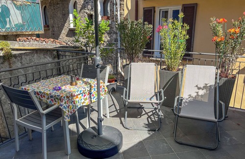 Consiglio di Rumo Apartment | Studio Apartment Sale & Pepe