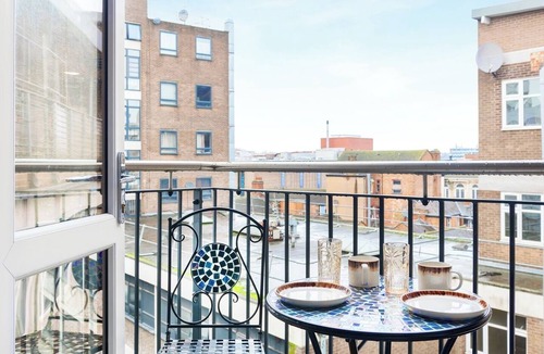 Leicester City Centre Apartment | Stunning 1 bedroom Apt With Balcony-Leicester City
