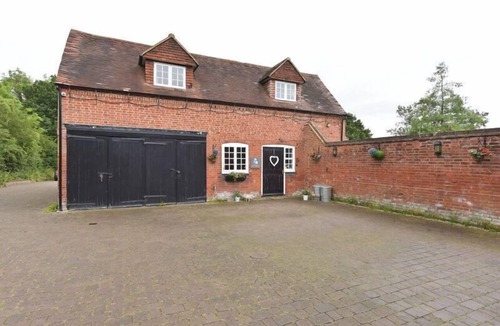 Warley Cottage | Stunning 100-year-old Converted Coach House