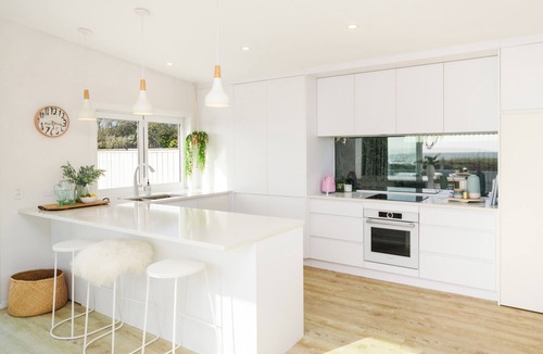 Foxton Beach House | Stunning 3-bedroom beachfront house with the best views