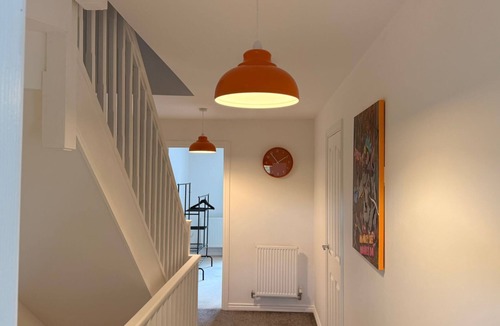 Cambourne House | Stunning 4-Bedroom House Cambridge