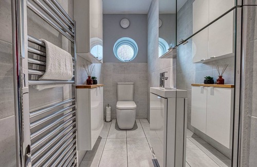 Mapperley House | Stunning 6 bed in Nottingham - Sleeps 16