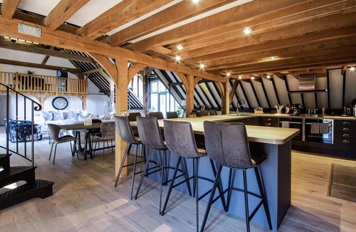 Storrington House | Stunning 6 bedroom converted barn nestled in Souths Downs; 5,000+ sq ft; 9 acres