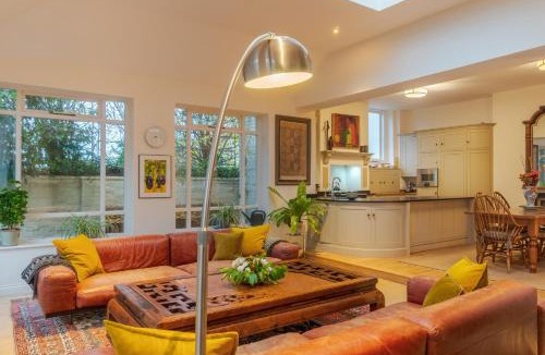 Wargrave House | Stunning 7-bedroom countryside home