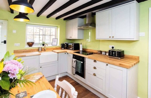 Stoke Bardolph Apartment | Stunning and Scenic Farmhouse | Perfect Setting