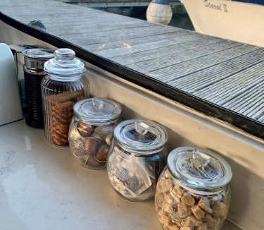 Bourne End Boat Rental | Stunning Classic Dutch Barge near Henley & Marlow