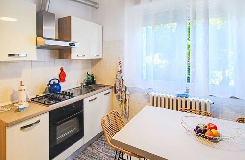 Cavagnano House | Stunning villa for 4 guests with WIFI, TV and patio